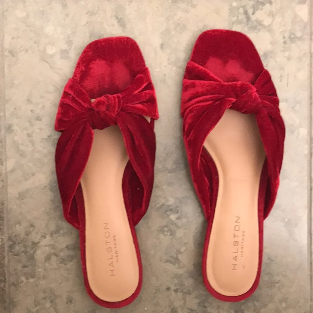 RARE LIKE NEW Halston Heritage Ginny Velvet Knotted Slides Sandal Mule: Red, 8.5